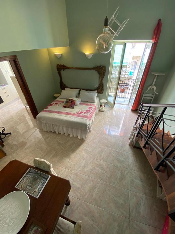 Apartamento Casa Gioia, Tra Palazzo Reale,Lungomare E Monte Echia Nápoles Exterior foto