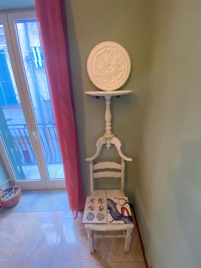 Apartamento Casa Gioia, Tra Palazzo Reale,Lungomare E Monte Echia Nápoles Exterior foto