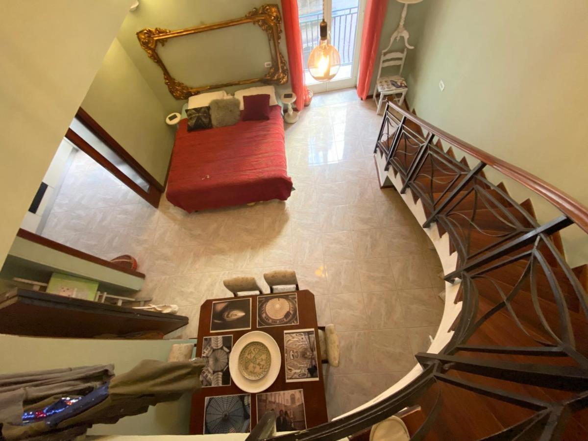 Apartamento Casa Gioia, Tra Palazzo Reale,Lungomare E Monte Echia Nápoles Exterior foto